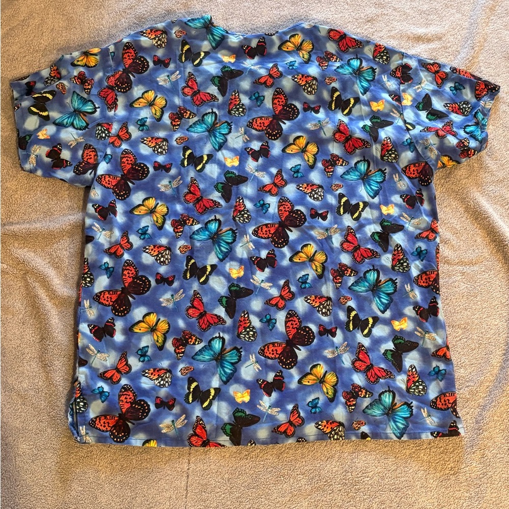 Peaches Uniforms Vibrant Butterfly Dragonfly Scrub Medical Top Size M-L? - Picture 7 of 7